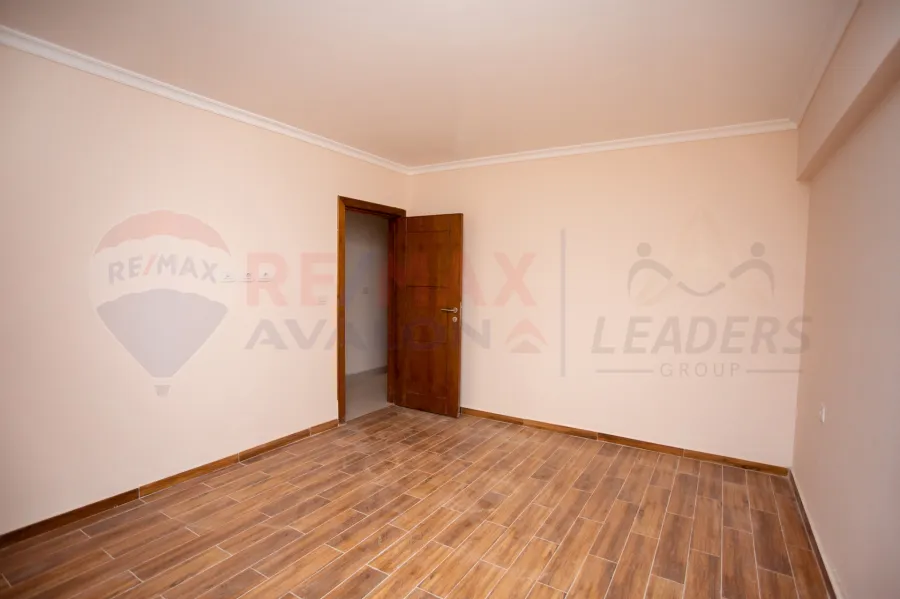 شقة للبيع 209 م سموحة (جراند فيو)