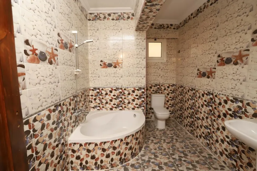 Apartment For Sale 164m El-Seyouf (Moustafa Kamel St.-Steps From Carrefour City Light )