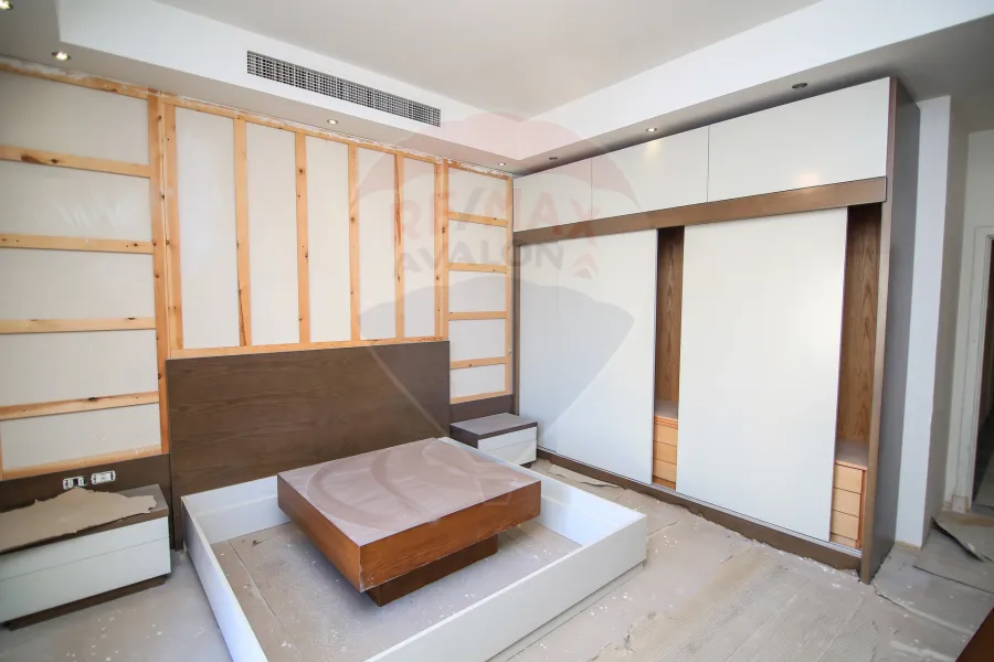 Apartment for sale 333 m Smouha (On the Mahmoudiyah axis -Beside Pharos University)