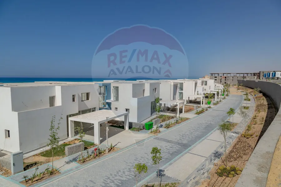 فيلا ستاند الوان للبيع (فوكا باي - راس الحكمة) 190 م