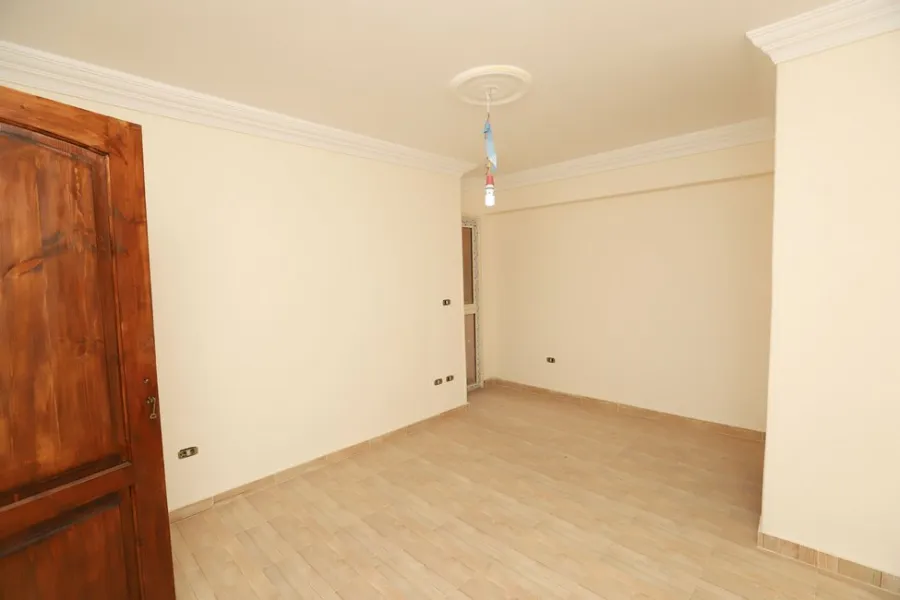 Apartment For Sale 164m El-Seyouf (Moustafa Kamel St.-Steps From Carrefour City Light )