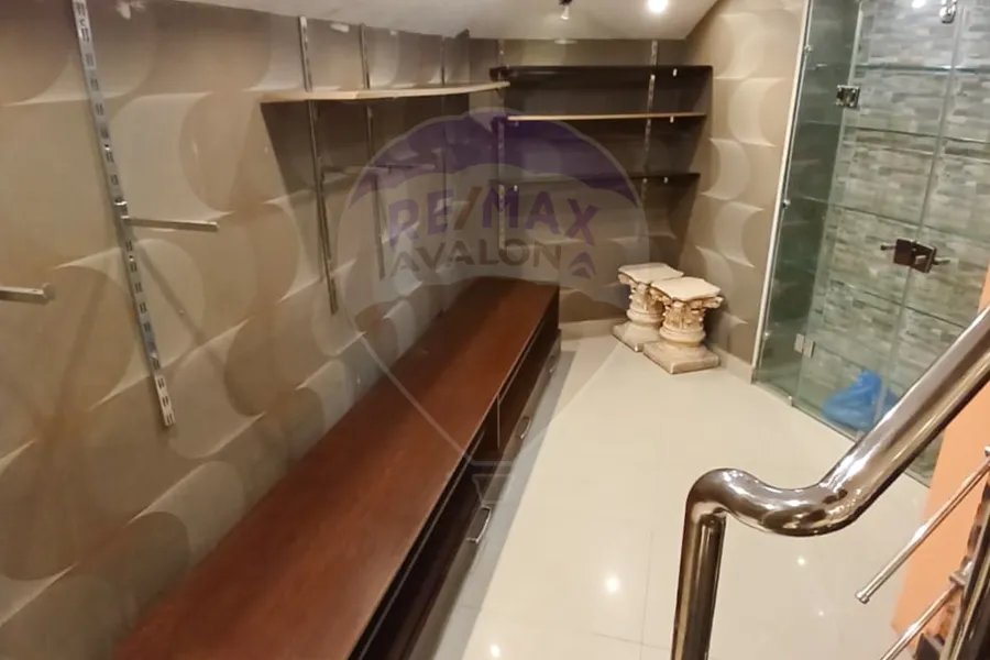 Shop for rent 85 m Smouha (kamal eldin salah st.)