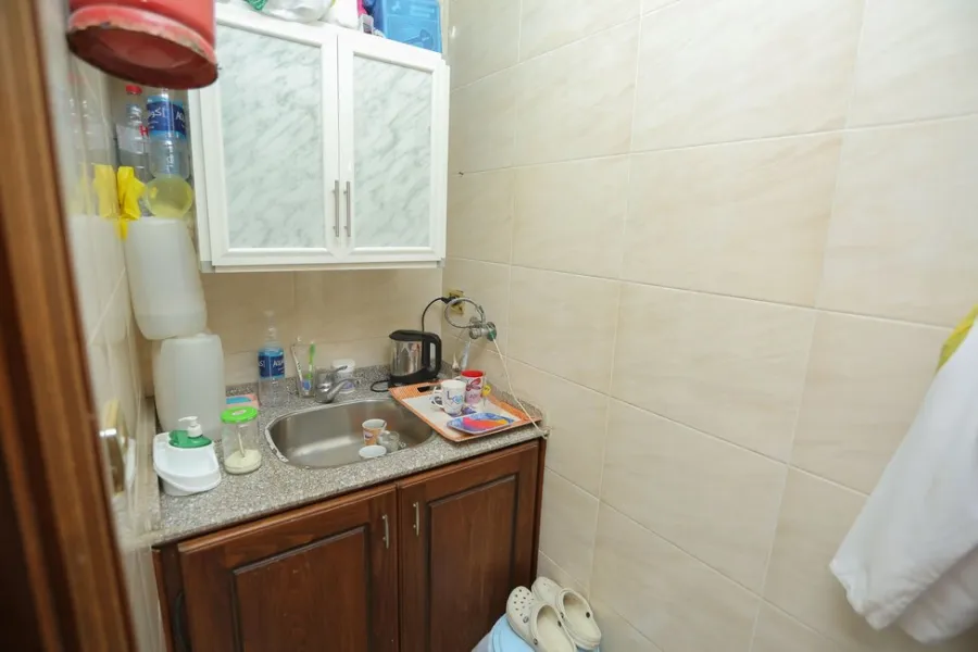 عيادة للبيع 60م سبورتنج (أمام نادي سبورتنج)