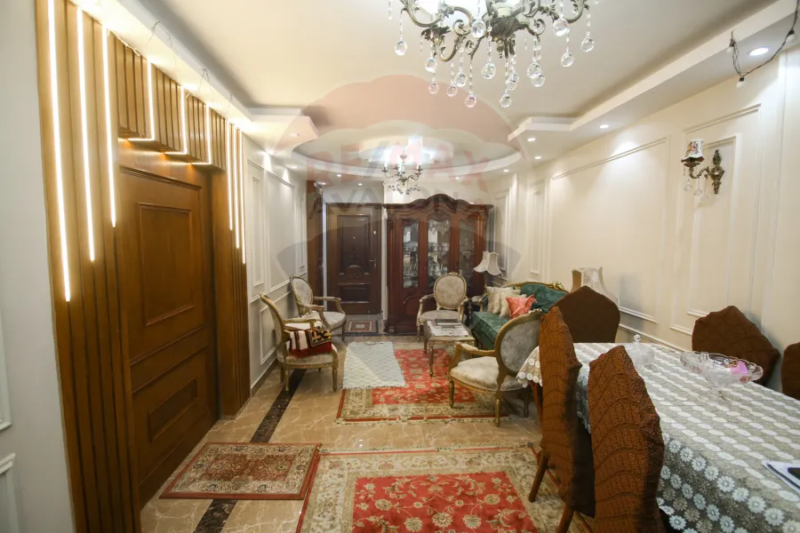 شقة للبيع 165 م رشدي (ش ابراهيم حلمي)