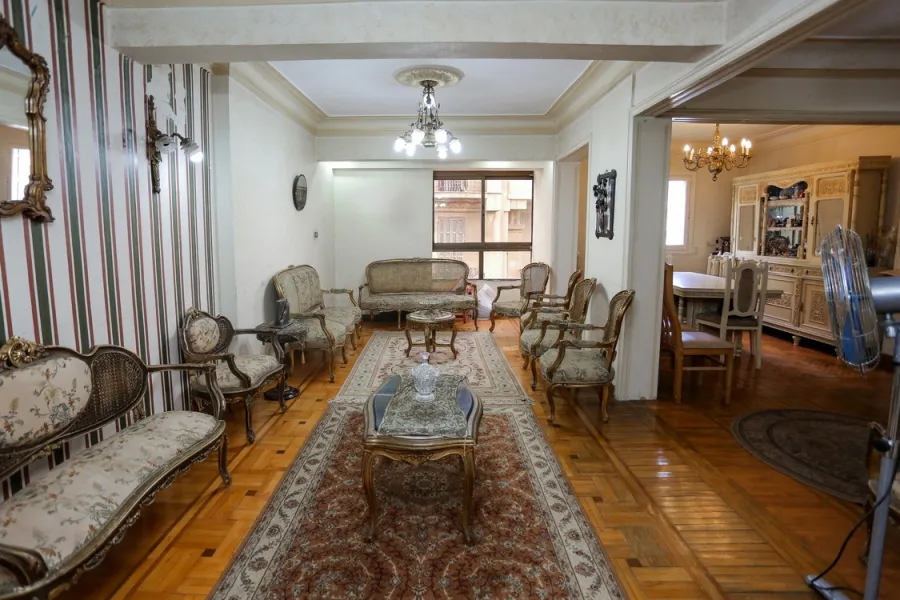 شقة للبيع 200م فلمنج (ش أبوقير)