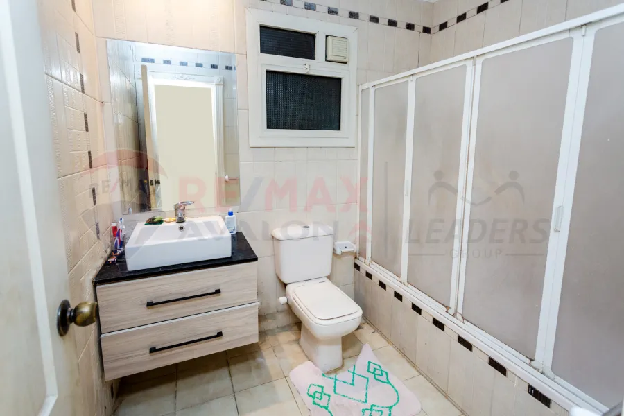 شقة للبيع 204 م سموحه (ش بهاء الدين الغتوري - عمارة براند)