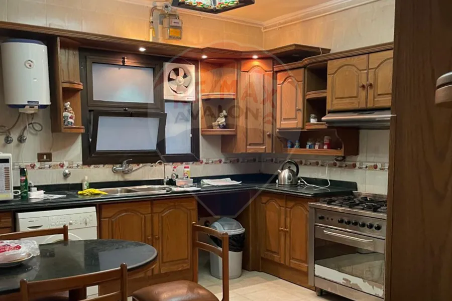 Apartment for sale 250 m Smouha (in front of Pharos University)