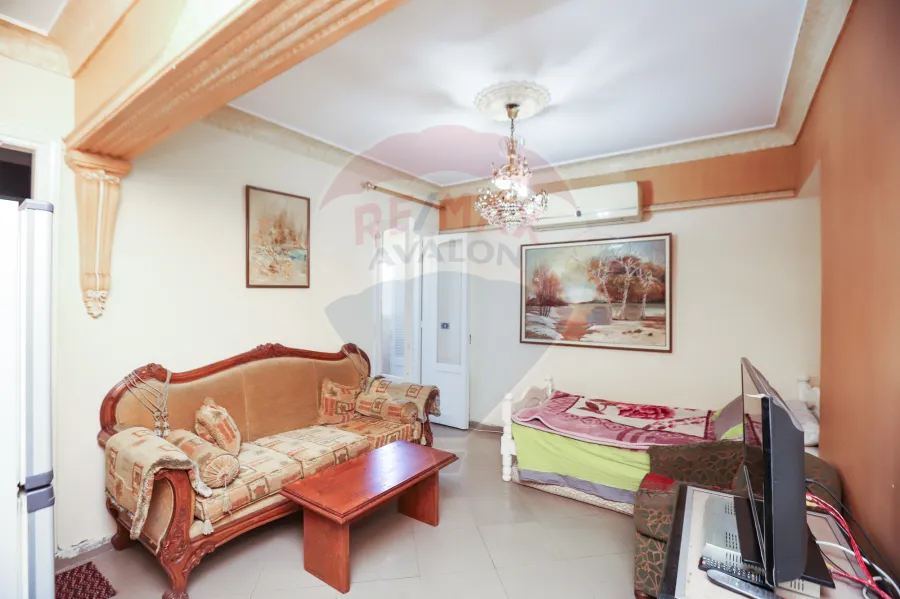 شقة للبيع 155 م سبورتنج ( تاني نمرة من شارع ابوقير - تطل علي نادي سبورتنج )