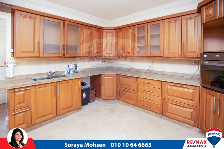 فيلا كواترو للبيع 470 م ارض + 147 م مباني  كينج مريوط (كمبوند اليكس ويست)