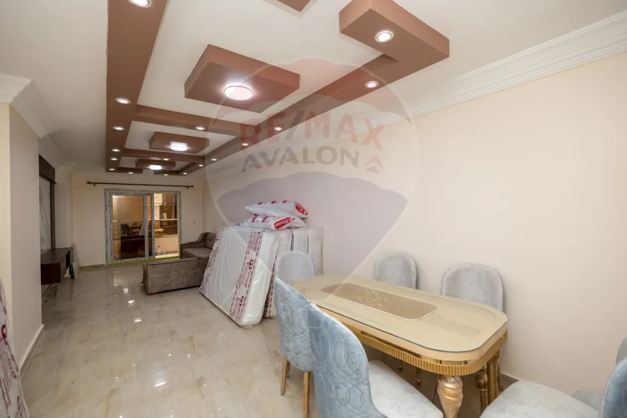 شقة للبيع 145 م ميامي (ش خالد بن الوليد - عمارات الزهور)