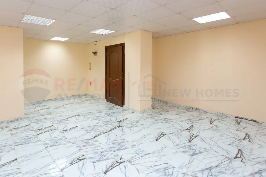 Administrative apartment for rent 100 m Victoria (Al Galaa St.)