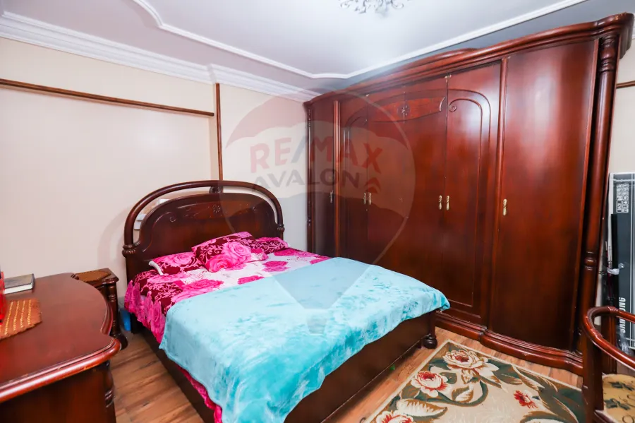 شقة للبيع 180م جناكليس (ش محمد سعيد باشا)