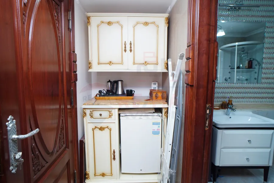 Apartment For Sale 192 m Kafr Abdou (front of Carrefour)