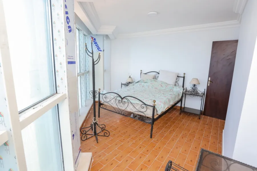 شقة للبيع 130م كامب شيزار- على البحر مباشرة