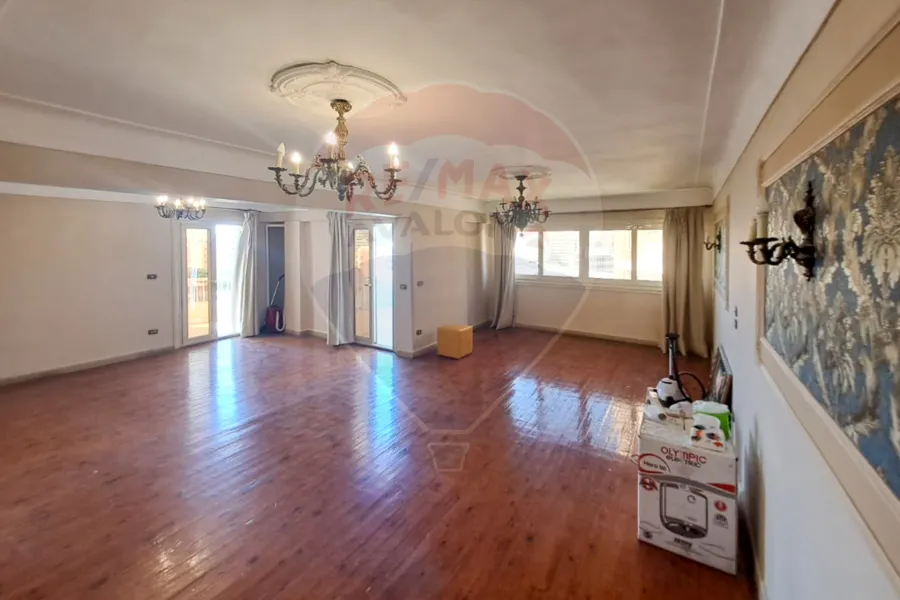 شقة للإيجار 145 م سموحة (ش فكتور عمانويل - اخر ش زهران)