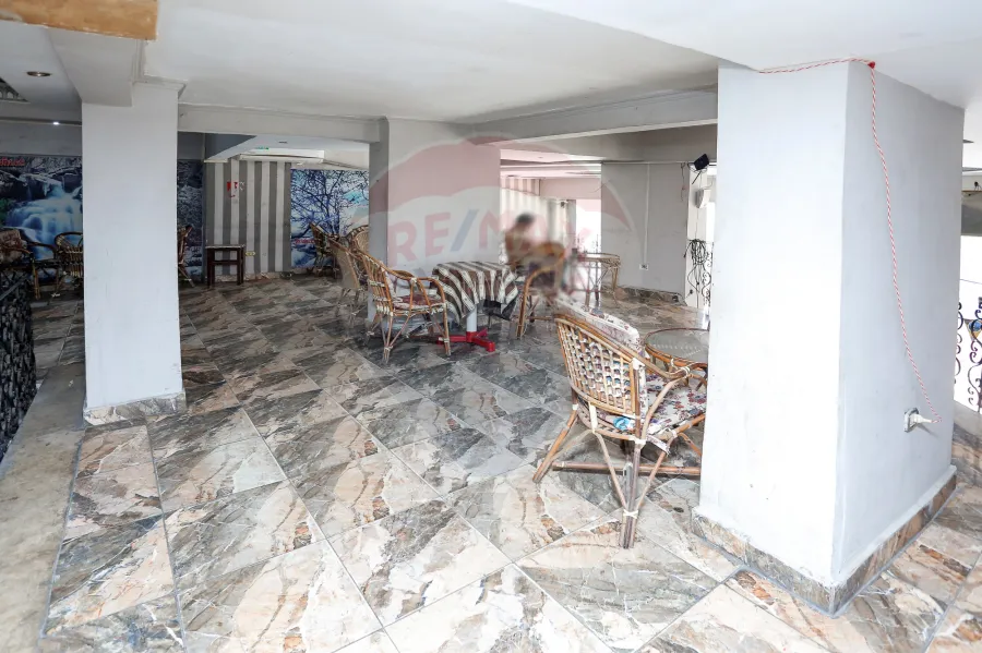 Shop for sale 300 m Sidi Beshr (Directly on taram station)