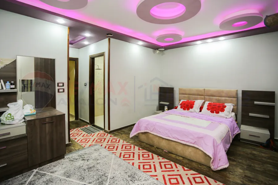 شقة للبيع 145 م كليوباترا ( ثالث نمرة من البحر )