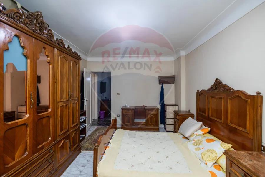 شقة للبيع 136 م المندرة (شارع سليمان الفارسي)