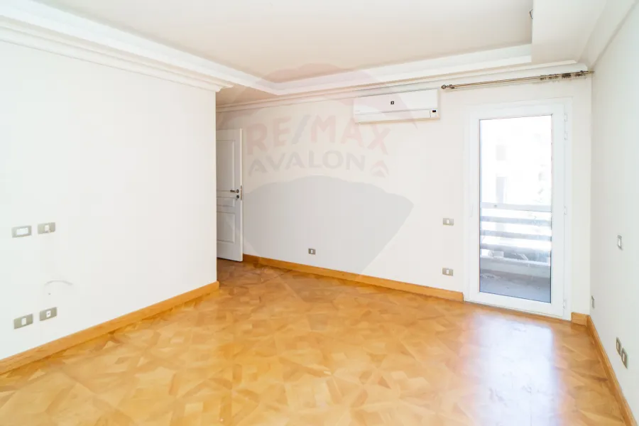 شقة للبيع 270 م كفر عبده (عمارة براند)