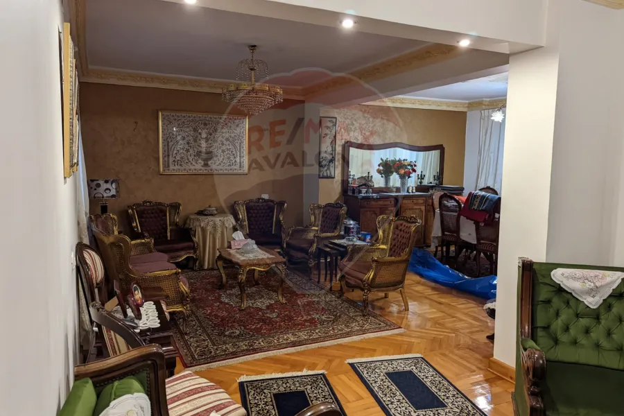 Apartment for sale 184 m San Stefano (second row from the sea - next to Fathallah)