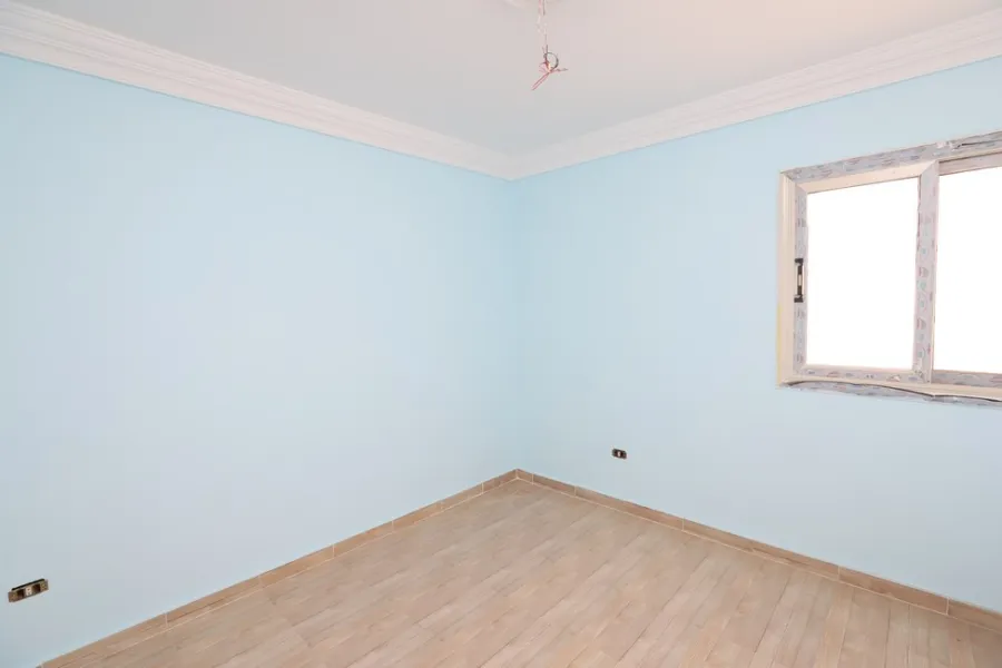 Apartment For Sale 164m El-Seyouf (Moustafa Kamel St.-Steps From Carrefour City Light )