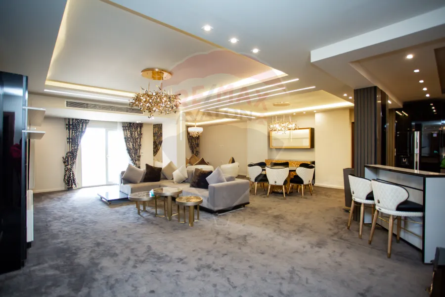 apartment for sale 280 m King Mariout (Compound Alex West)