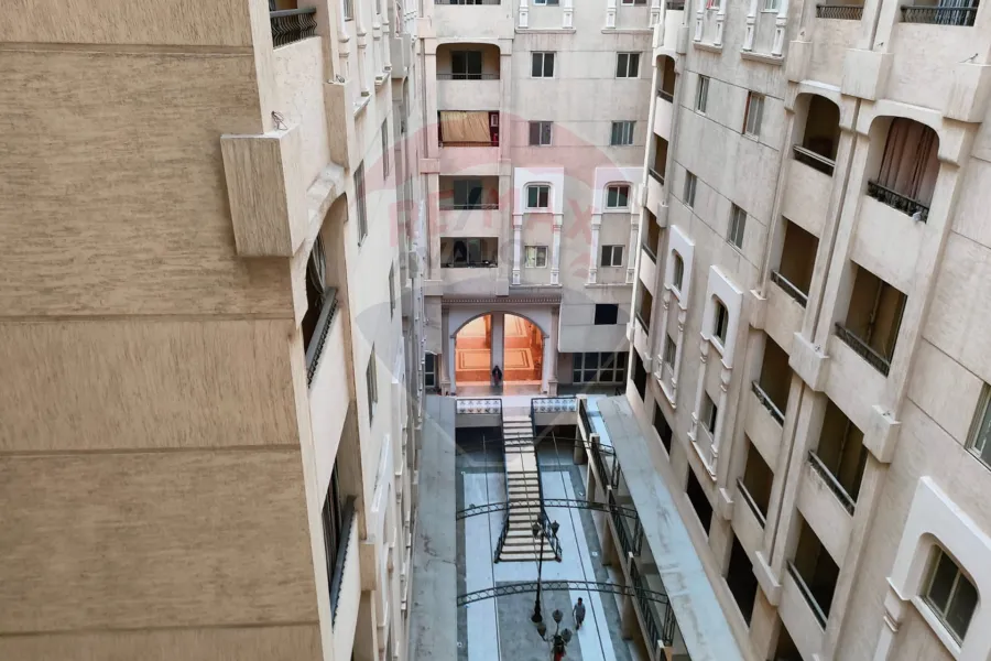 شقة للبيع 105 م السيوف (شارع مصطفي كامل - أبراج الصفوة)