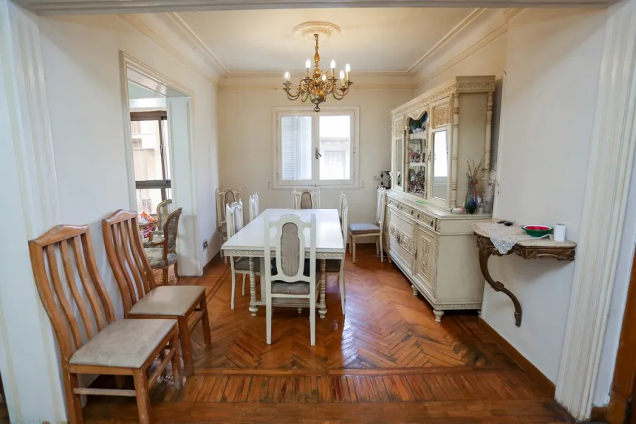 شقة للبيع 200م فلمنج (ش أبوقير)