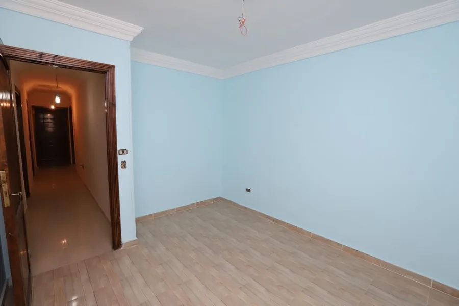 Apartment For Sale 164m El-Seyouf (Moustafa Kamel St.-Steps From Carrefour City Light )