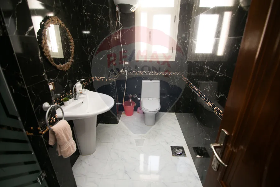 Stand alone villa for sale (Hacienda Bay)