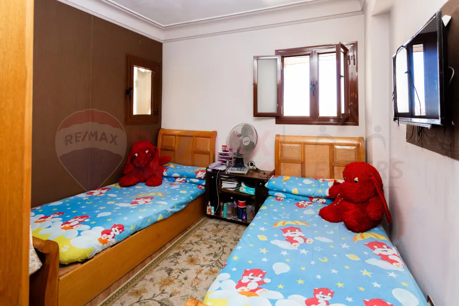 شقة للبيع 135 م سبورتنج (ش محمود الطوربيني)