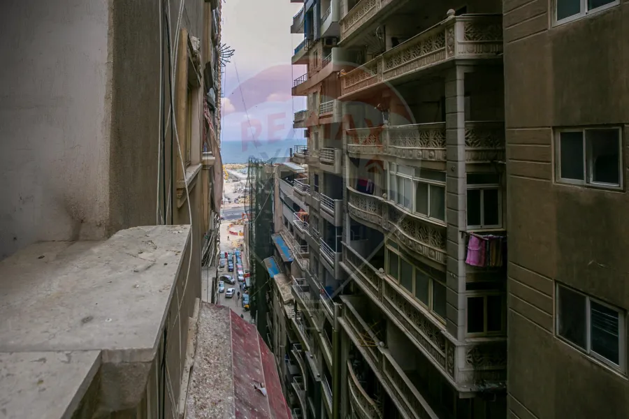 شقة للبيع 140 م السرايا (ش الطفولة السعيدة )