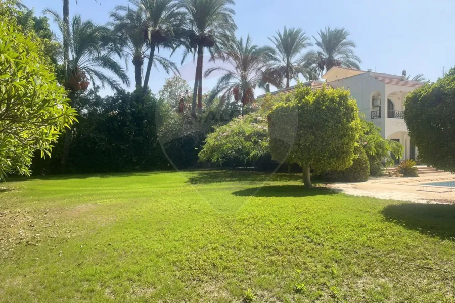 Duplex villa registered with a blue contract for sale 2,150 m King Mariout (compound beside Africana hotel)