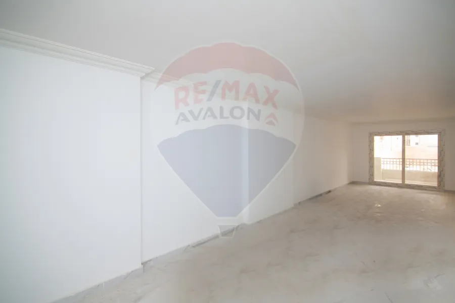 شقة للبيع 177 م سموحة (فالوري النقل والهندسة)