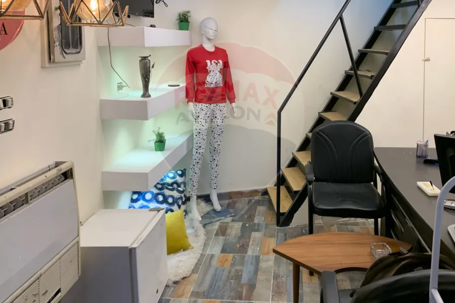 Shop 11 m + up-floor 11 m for sale 25 m Smouha (Victor Emanuele st.)