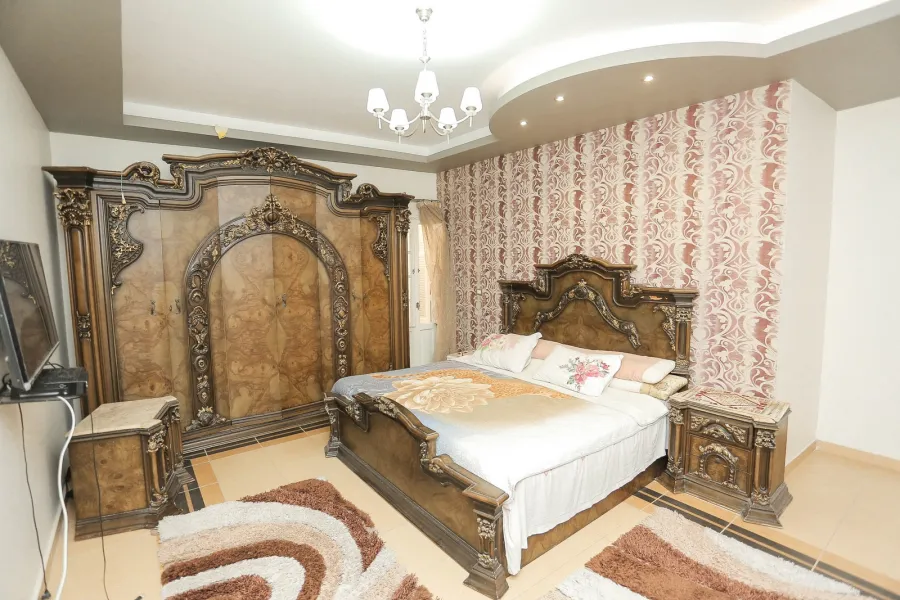 شقة للبيع 600م ميامى الجديدة (ش مصطفى كامل الرئيسى - كومباوند ميامى جراند بلازا)