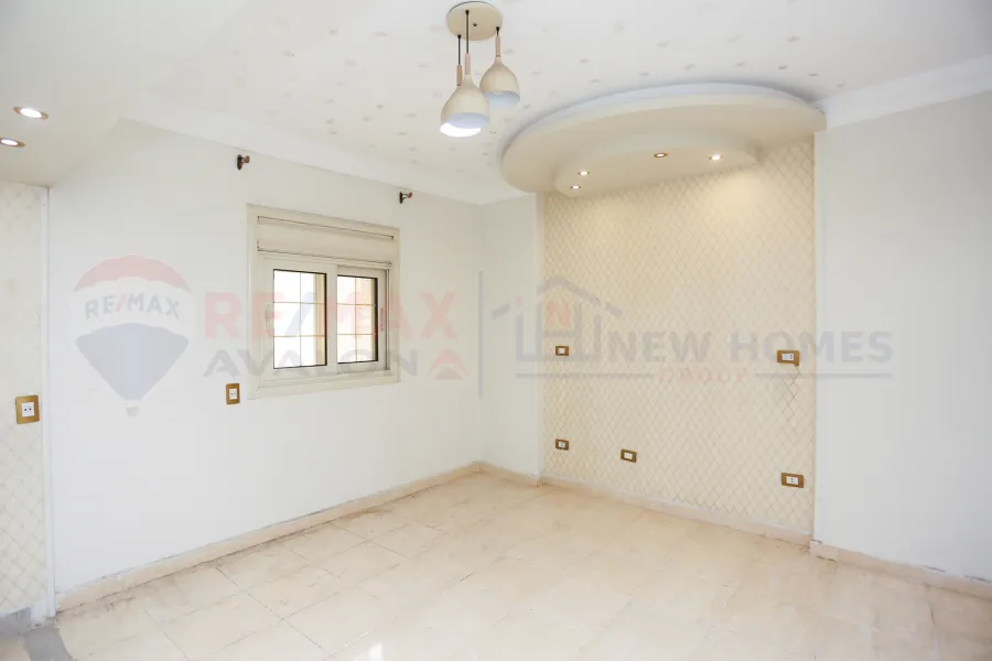 Apartment for sale 120 m Zizinia (Steps from Abu Qir St.)