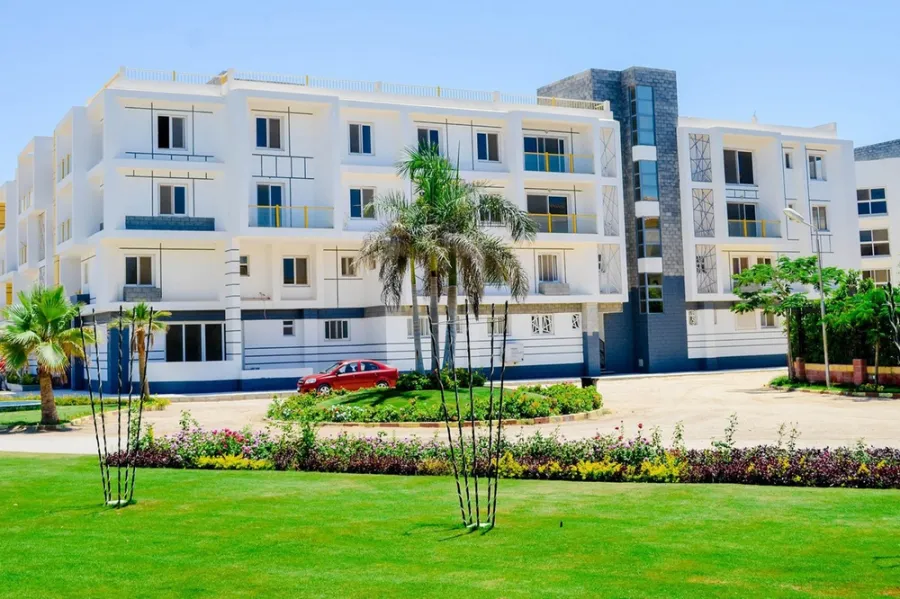 Apartment for Sale 194m Borg El-Arab (El-Kafoury Road- Lakeside Compound)