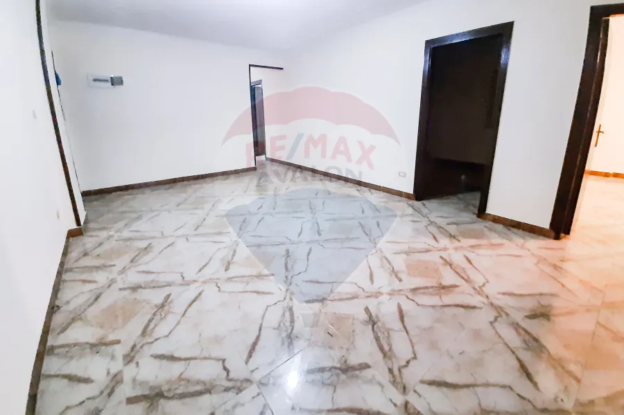 شقه للايجار 170 م كليوباترا ( خطوات من البحر )