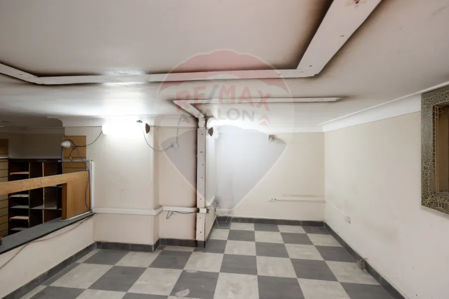 Commercial shop + up floor for sale 85 m Sidi beshr (mohamed najeeb street)