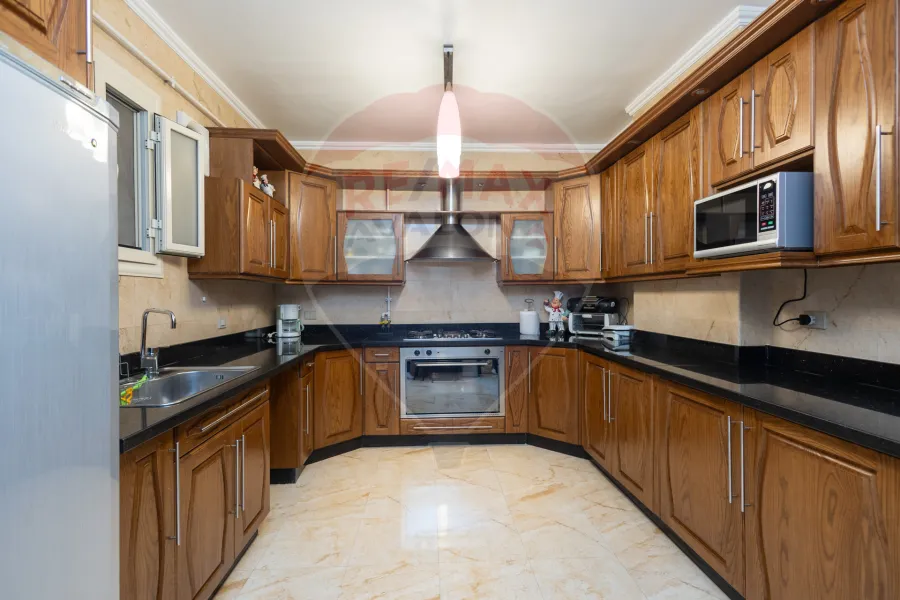 شقة للبيع 320 م ستانلي (دابل فيو بحر - أمام قصر سباهي)