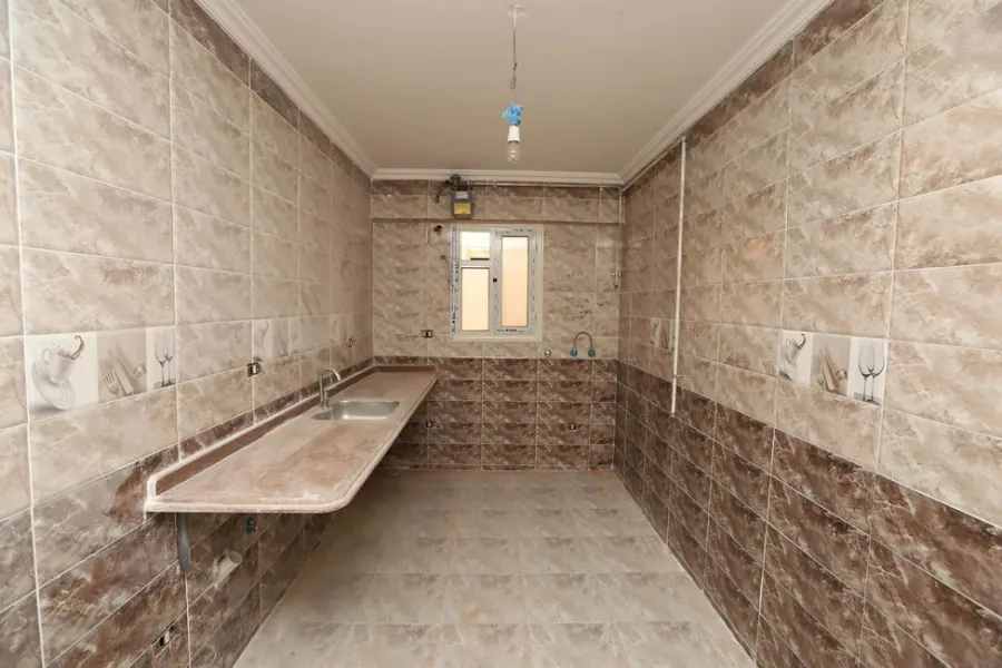 Apartment For Sale 164m El-Seyouf (Moustafa Kamel St.-Steps From Carrefour City Light )