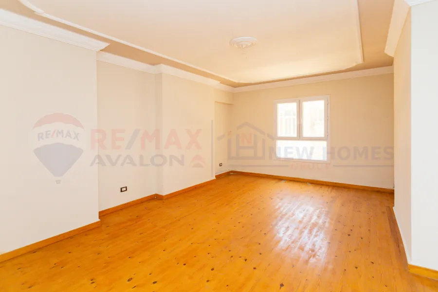 شقة للبيع 320 م  لوران (برج براند - عزيز شنوده)