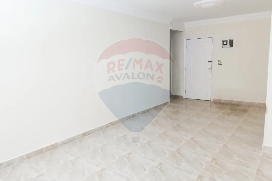 Apartment For Sale 100 m Smouha (Branched from Mostafa Kamel St .)