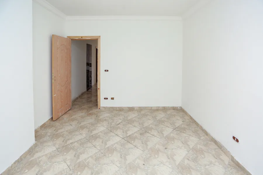 شقة للبيع 120م مصطفى كامل (بين مصطفي كامل وسيدي جابر على الترام مباشرة)