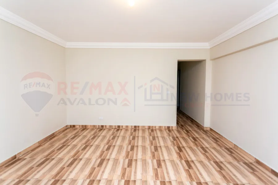 شقة للبيع 189 م سموحة (كومباوند الاتحادية)