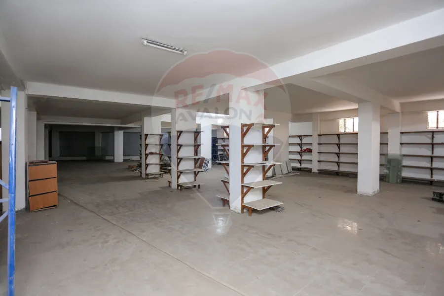 Administrative unit for rent 1,200 m ELMatar (Nozha Airport Road)