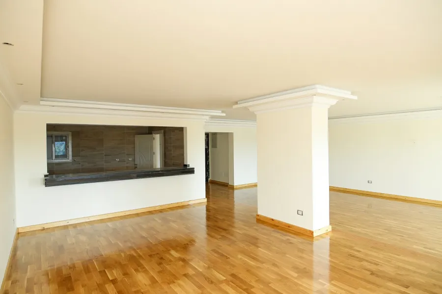 شقة للبيع 316م سموحة (كمبوند أنطونيادس)