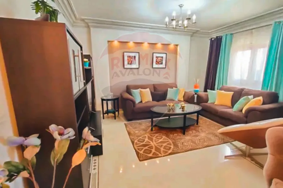 شقة للبيع 235 م سموحه (المربع الذهبي)