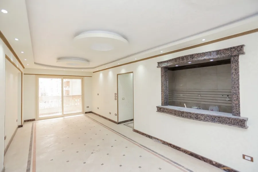 شقة للبيع 152م بولكلي (ش لافيزون) 